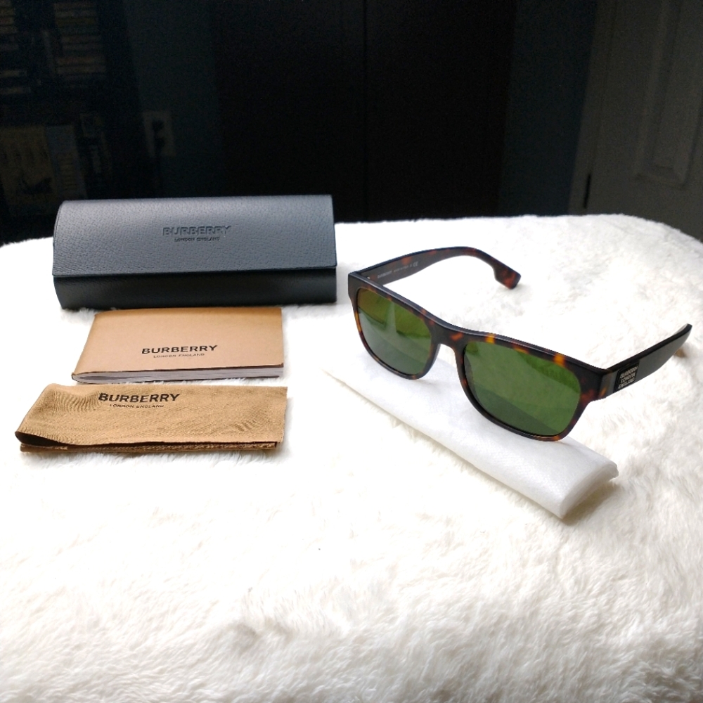 Burberry London England Matte Dark Havana/Green Sunglasses